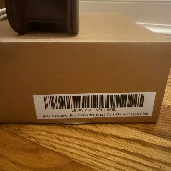 Quince Dark Brown Italian Leather Box Shoulder Bag - NWT - Picture 3 of 3